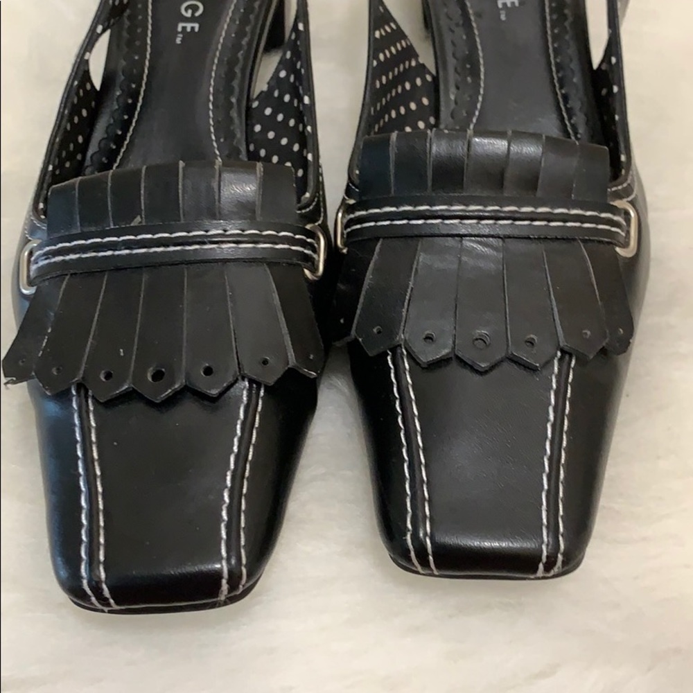 GEORGE Slingbacks - Picture 2 of 7